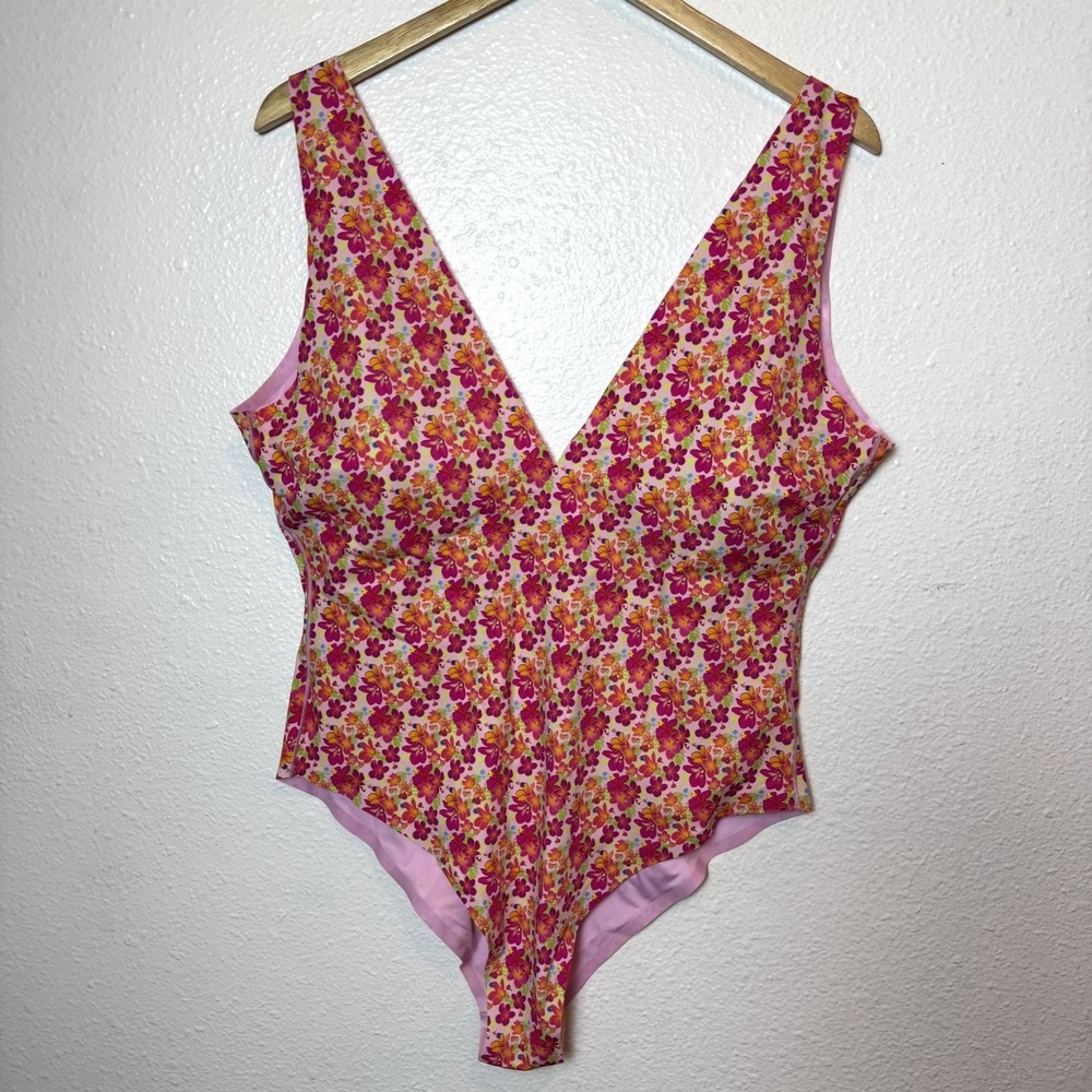 Floral V-Neck One-Piece Swimsuit - Pink Multi
